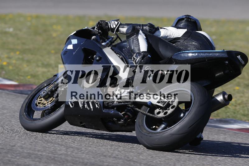 /Archiv-2025/03 04.04.2025 TZ Motorsport ADR/Gruppe gruen/77